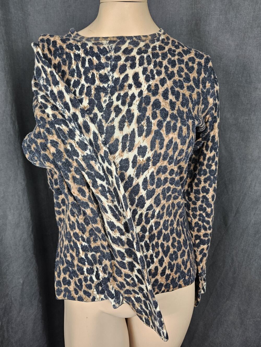 VTG Italian Lambswool Leopard Animal Print Knit Sweater Top Long Sleeve Medium